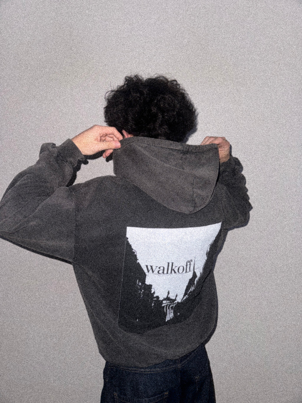 "V" Hoodie