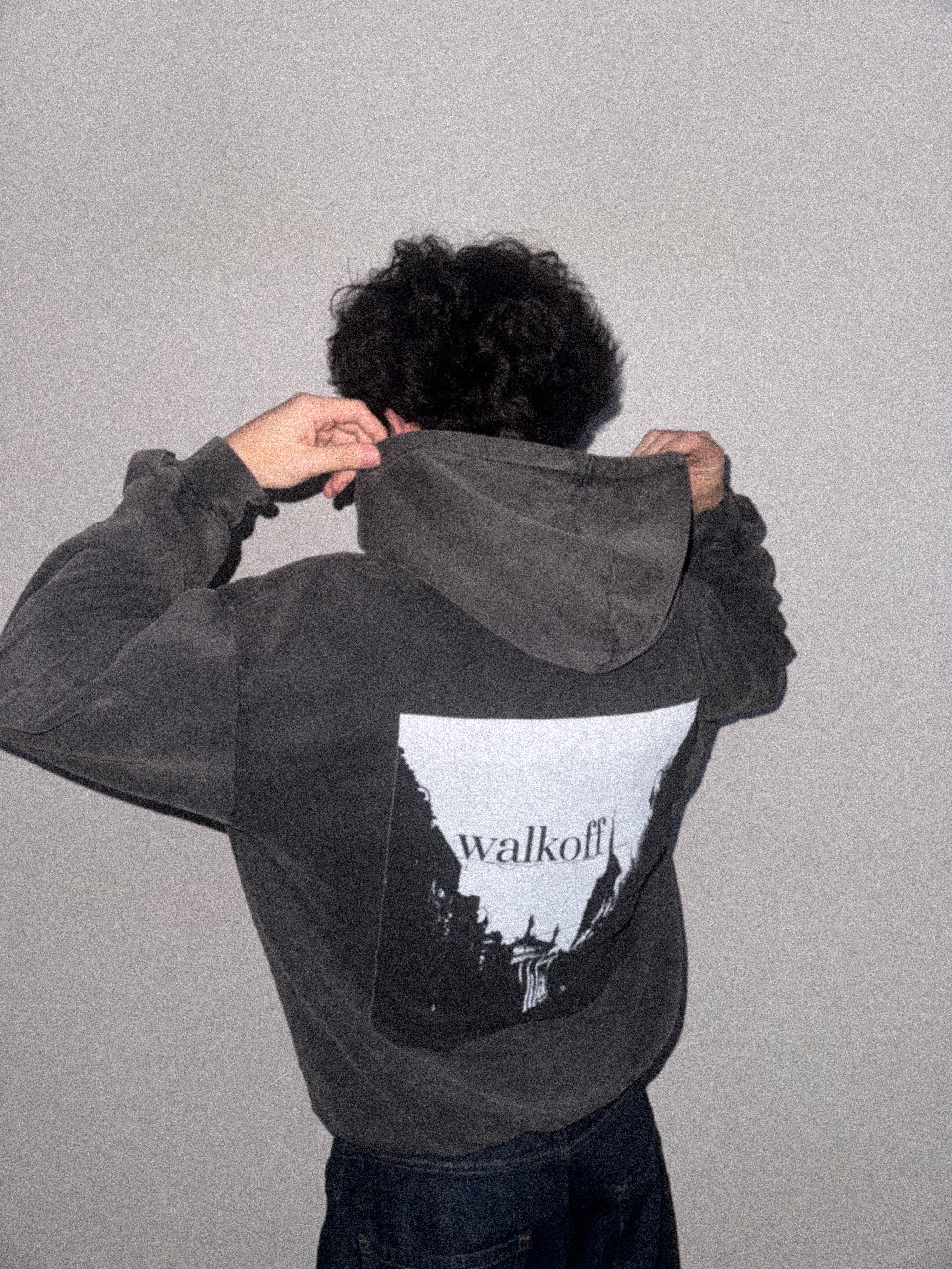 "V" Hoodie